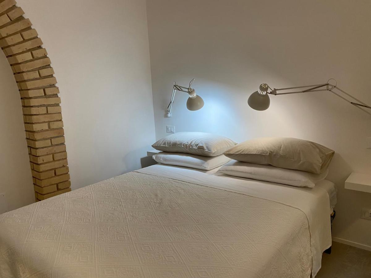 Il Giardino D'Ulisse Bed & Breakfast Reggio Calabria Exterior photo