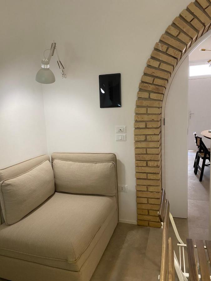 Il Giardino D'Ulisse Bed & Breakfast Reggio Calabria Exterior photo