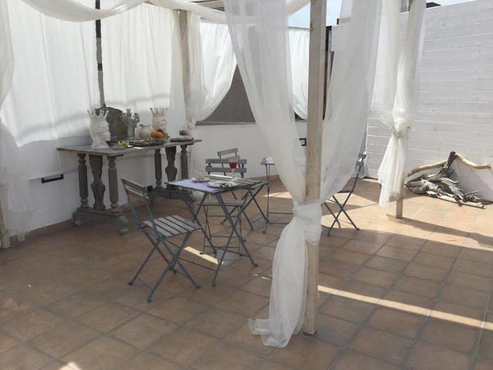 Il Giardino D'Ulisse Bed & Breakfast Reggio Calabria Exterior photo